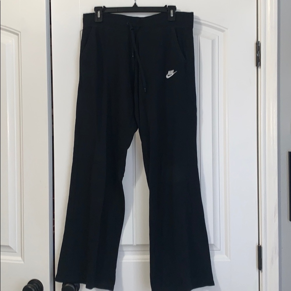 Women’s Black Nike Sweatpants